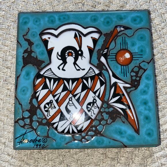 Cleo Teissedre Santa Fe Kachina on Vase Art Tile Trivet 1990 New Mexico set of 2 - Picture 3 of 8